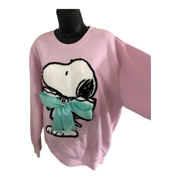 Peanuts Snoopy with oversized blue satin bow pink sweatshirt size large new - Picture 3 of 15